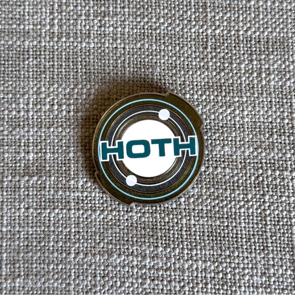 Brand New 2011 WDI Star Tours Mystery Pin Collection Hoth LE 200 Star Wars - Picture 1 of 4